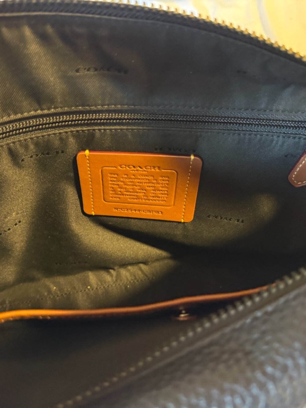Coach Top Zip Messenger Bag - CBF03 in Black Pebbled Leather w/ Adjustable Strap - Picture 7 of 13